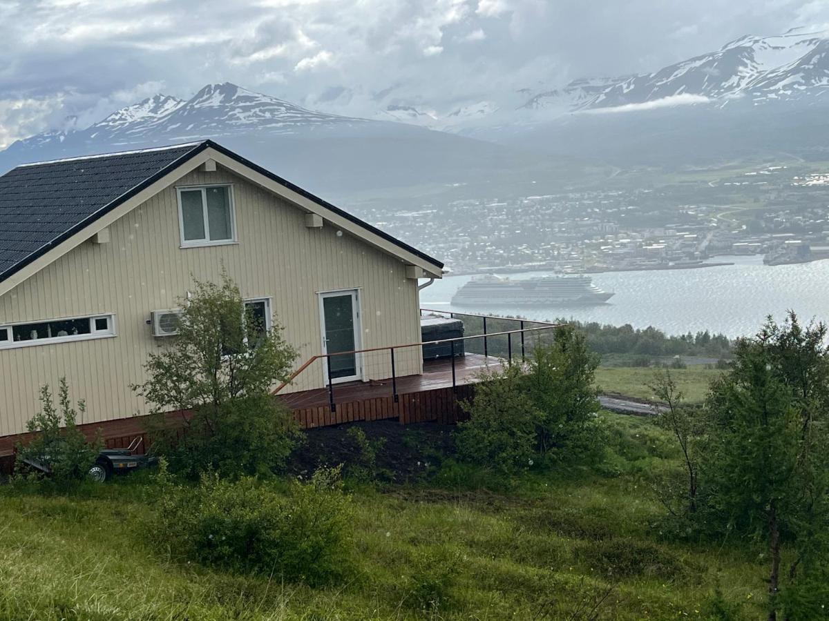 Akureyri - Cabin With An Amazing View Vila Exterior foto